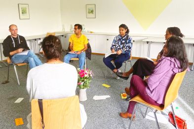 exCHANGE Biografiegespräche – Vertrauen wächst, wenn wir einander zuhören